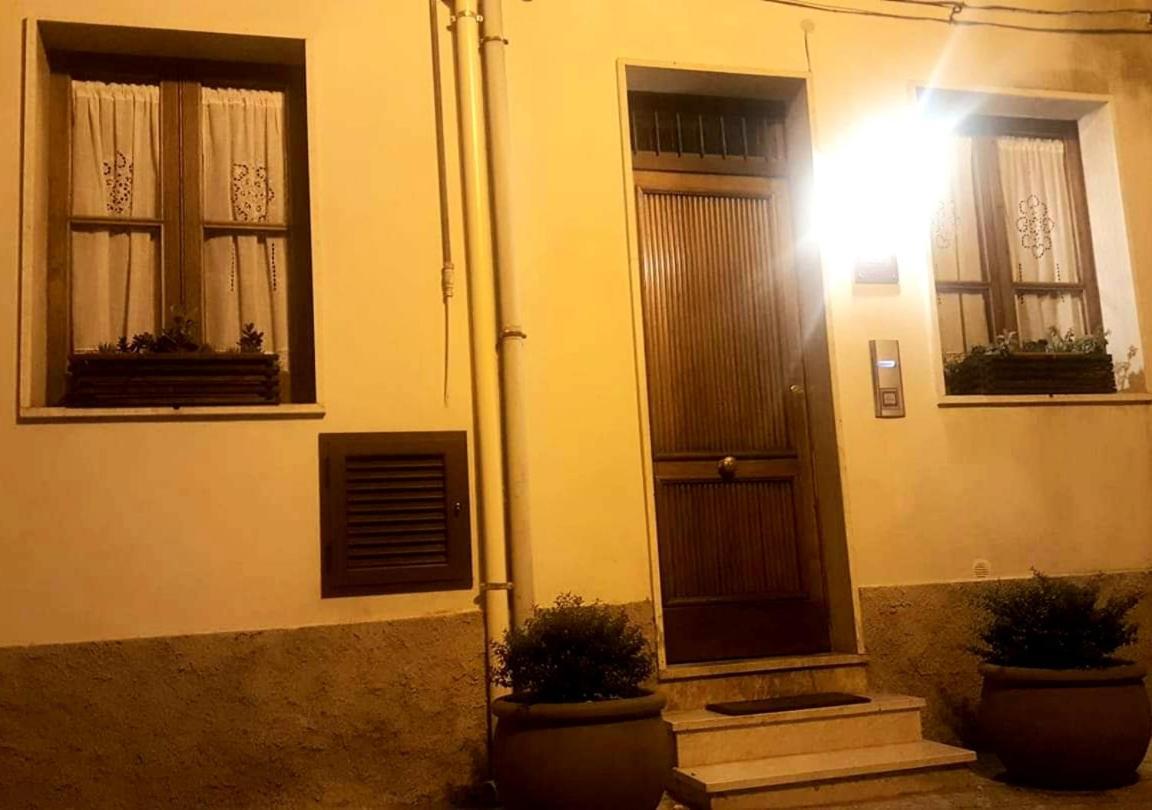 Bed and Breakfast Il Covo Dei Re Fiumedinisi Exterior foto
